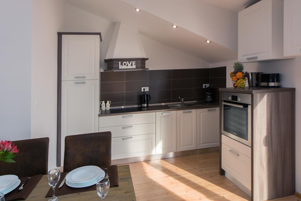 Apartments Max&Leon Podstrana Bagian luar foto