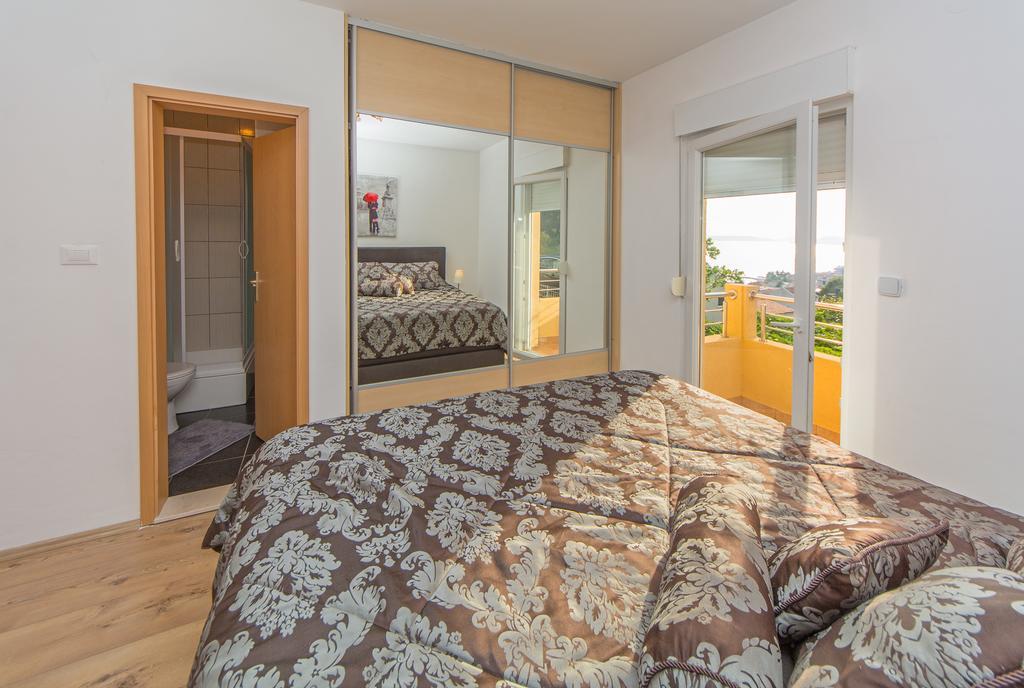 Apartments Max&Leon Podstrana Bagian luar foto